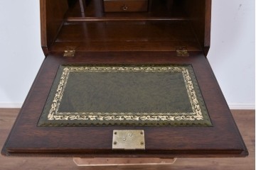 イギリスヴィンテージ　人気の幅狭サイズ　マホガニー材　レザートップのライティングビューロー　(R-085831)