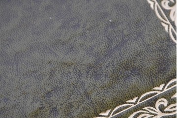 イギリスヴィンテージ　人気の幅狭サイズ　マホガニー材　レザートップのライティングビューロー　(R-085831)