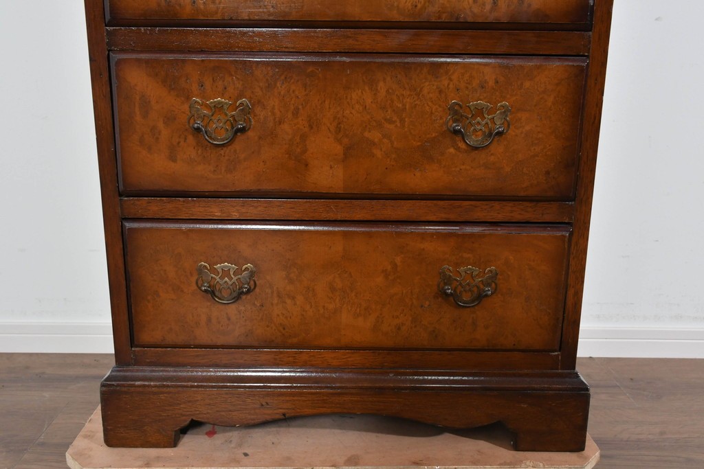 イギリスヴィンテージ　人気の幅狭サイズ　マホガニー材　レザートップのライティングビューロー　(R-085831)