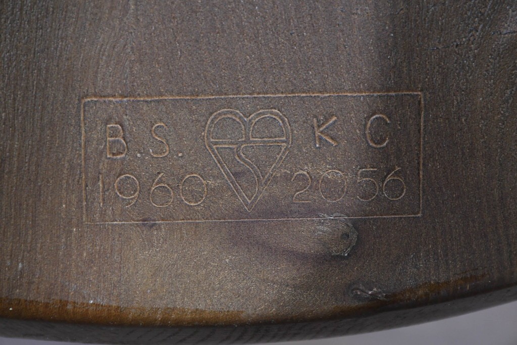 イギリスヴィンテージ　ERCOL(アーコール)　柔らかな曲線美が印象的なクエーカーロッキングチェア　(R-085832)