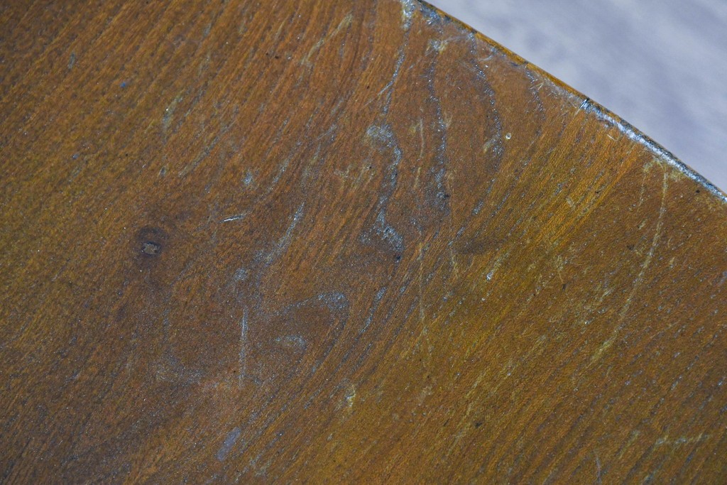 イギリスヴィンテージ　ERCOL(アーコール)　柔らかな曲線美が印象的なクエーカーロッキングチェア　(R-085832)