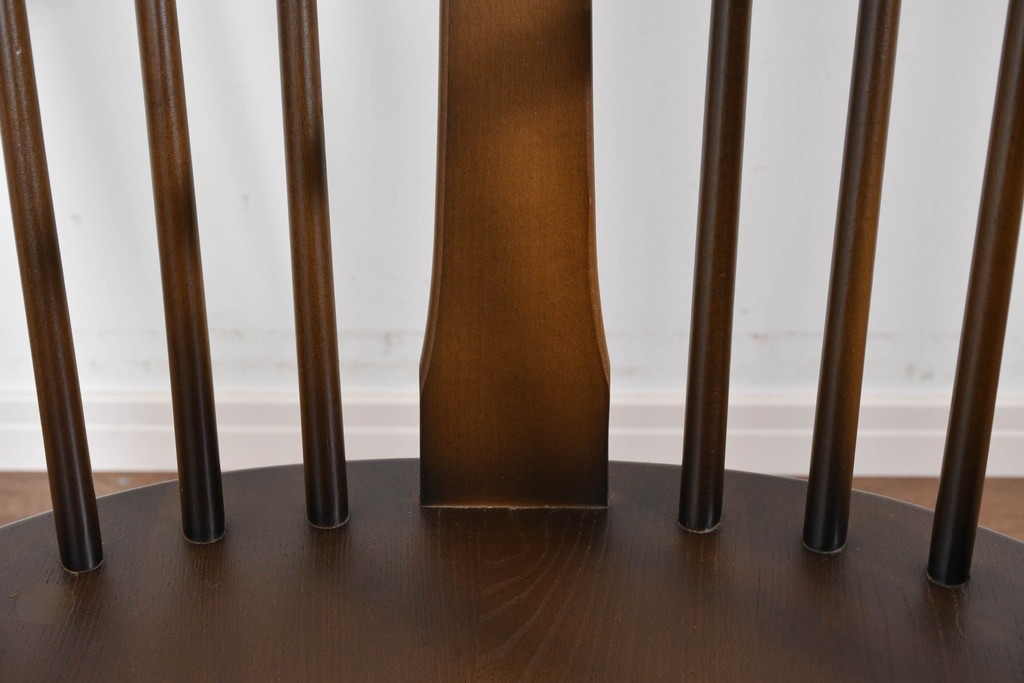 イギリスヴィンテージ　 美品　ERCOL(アーコール)　Chairmakers Chair(チェアメーカーズチェア)　曲木の美が際立つロッキングチェア　(R-085833)