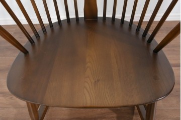 イギリスヴィンテージ　 美品　ERCOL(アーコール)　Chairmakers Chair(チェアメーカーズチェア)　曲木の美が際立つロッキングチェア　(R-085833)