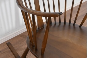 イギリスヴィンテージ　 美品　ERCOL(アーコール)　Chairmakers Chair(チェアメーカーズチェア)　曲木の美が際立つロッキングチェア　(R-085833)