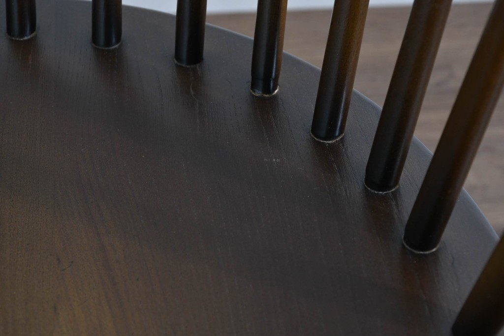 イギリスヴィンテージ　 美品　ERCOL(アーコール)　Chairmakers Chair(チェアメーカーズチェア)　曲木の美が際立つロッキングチェア　(R-085833)