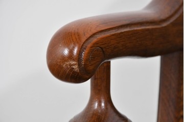 中古　美品!!　希少な廃番品　三越家具(現カントリーハウス)　Brugge(ブルージュ)　木の質感を生かしたクラシックスタイルのキャスター付きアームチェア　(R-085834)