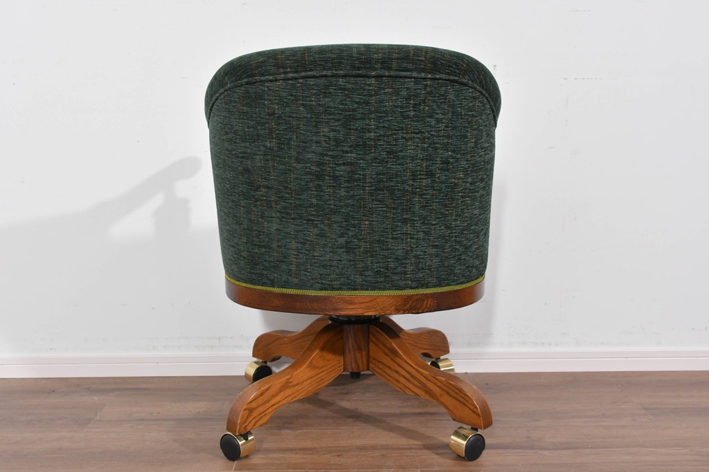 中古　美品!!　希少な廃番品　三越家具(現カントリーハウス)　Brugge(ブルージュ)　木の質感を生かしたクラシックスタイルのキャスター付きアームチェア　(R-085834)