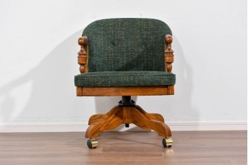 中古　美品!!　希少な廃番品　三越家具(現カントリーハウス)　Brugge(ブルージュ)　木の質感を生かしたクラシックスタイルのキャスター付きアームチェア　(R-085834)