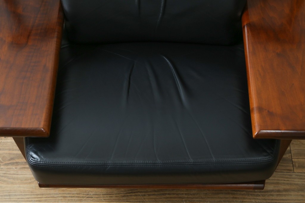 中古　美品　匠工房(TAKUMI KOHGEI)　AMEDEO(アメディオ)　スポークデザインが印象的なチェア　定価約60万円　(R-085835)