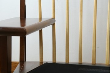 中古　美品　匠工房(TAKUMI KOHGEI)　AMEDEO(アメディオ)　スポークデザインが印象的なチェア　定価約60万円　(R-085835)