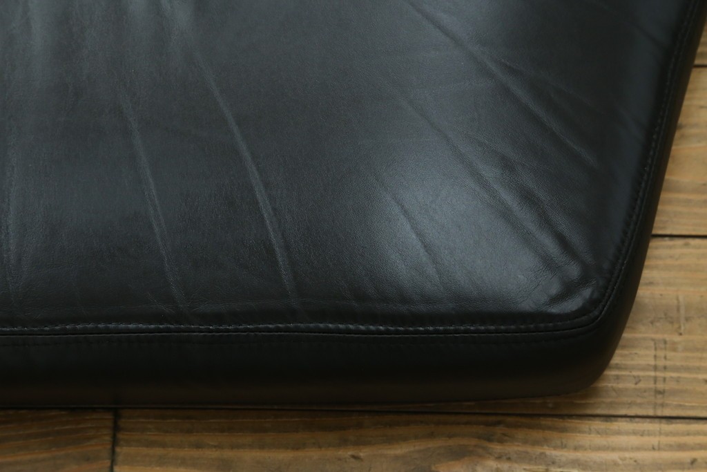 中古　美品　匠工房(TAKUMI KOHGEI)　AMEDEO(アメディオ)　スポークデザインが印象的なチェア　定価約60万円　(R-085835)