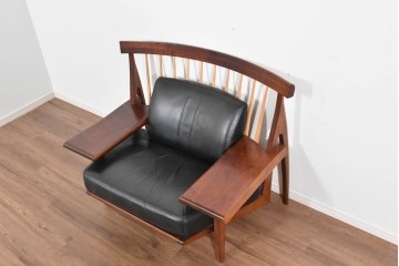 中古　美品　匠工房(TAKUMI KOHGEI)　AMEDEO(アメディオ)　スポークデザインが印象的な1人掛けソファ　定価約60万円　(R-085835)