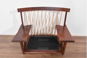 中古　美品　匠工房(TAKUMI KOHGEI)　AMEDEO(アメディオ)　スポークデザインが印象的な1人掛けソファ　定価約60万円　(R-085835)