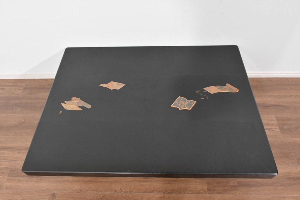 中古　輪島塗り　北清右衛門　雅やかな蒔絵が施された座卓　定価約130万円　(R-085837)