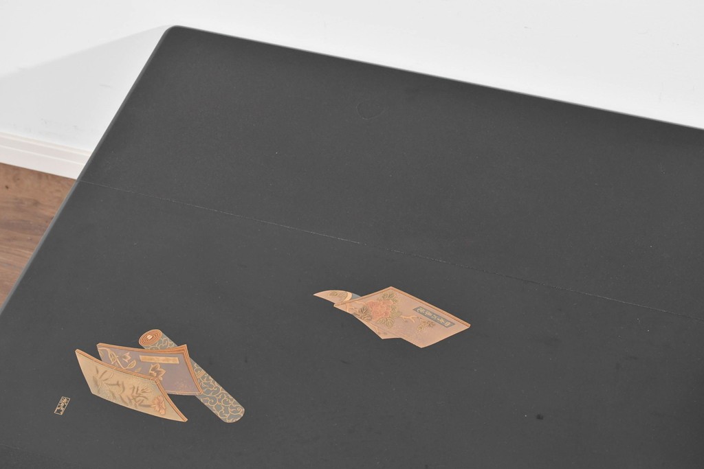 中古　輪島塗り　北清右衛門　雅やかな蒔絵が施された座卓　定価約130万円　(R-085837)