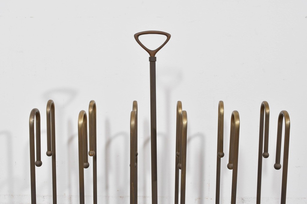 ヴィンテージ　真鍮製　柔らかな曲線美が魅力のスリッパラック　(R-085844)