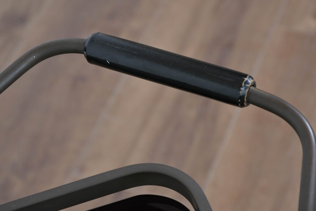 ヨーロッパヴィンテージ　希少デザイン　真鍮×黒ガラスのミッドセンチュリーなトロリーワゴン　(R-085845)