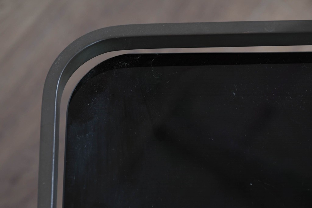 ヨーロッパヴィンテージ　希少デザイン　真鍮×黒ガラスのミッドセンチュリーなトロリーワゴン　(R-085845)