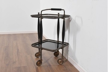 ヨーロッパヴィンテージ　希少デザイン　真鍮×黒ガラスのミッドセンチュリーなトロリーワゴン　(R-085845)