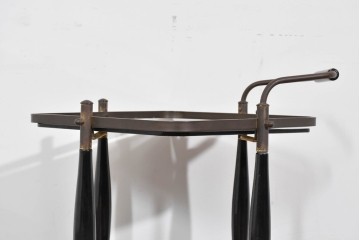 ヨーロッパヴィンテージ　希少デザイン　真鍮×黒ガラス　ミッドセンチュリースタイルのトロリーワゴン　(R-085846)