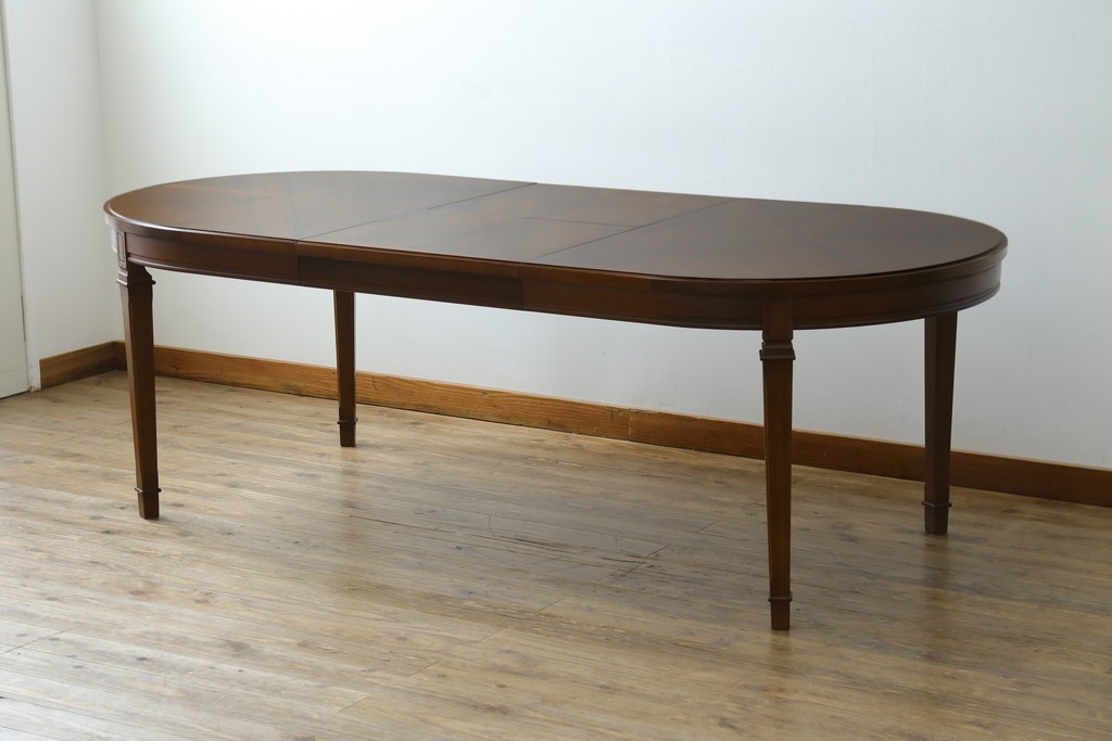 中古　maruni(マルニ木工)　地中海ロイヤルシリーズ(ROYAL)　端正な脚部と柔らかな輪郭が調和するエクステンションテーブル　定価約33万円　(R-085847)