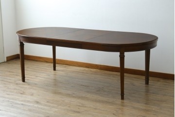 中古　maruni(マルニ木工)　地中海ロイヤルシリーズ(ROYAL)　端正な脚部と柔らかな輪郭が調和するエクステンションテーブル　定価約33万円　(R-085847)