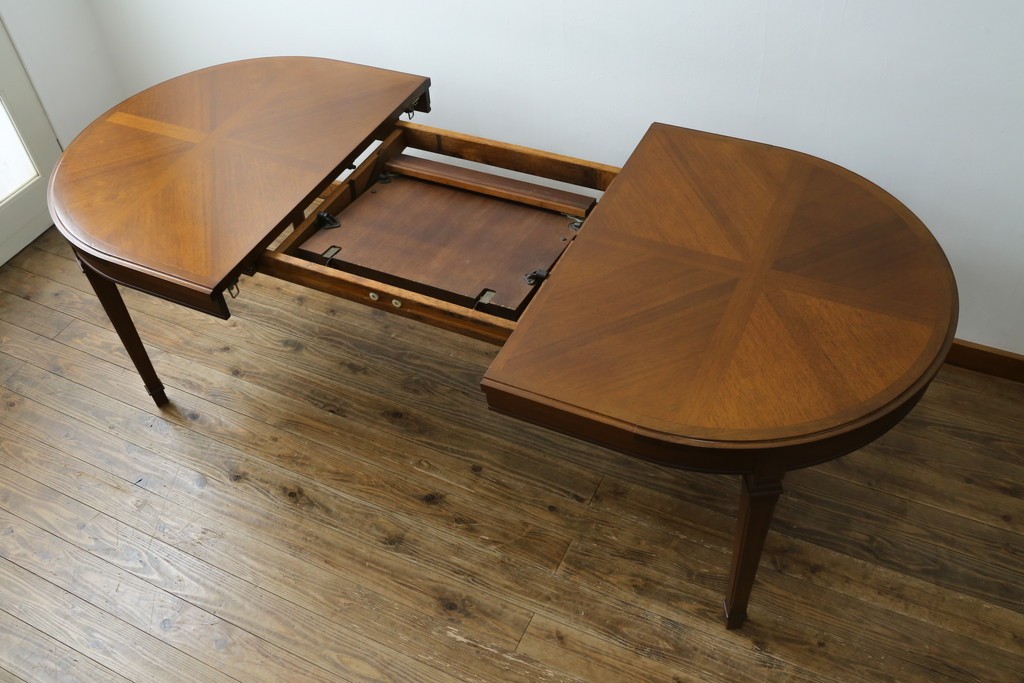 中古　maruni(マルニ木工)　地中海ロイヤルシリーズ(ROYAL)　端正な脚部と柔らかな輪郭が調和するエクステンションテーブル　定価約33万円　(R-085847)