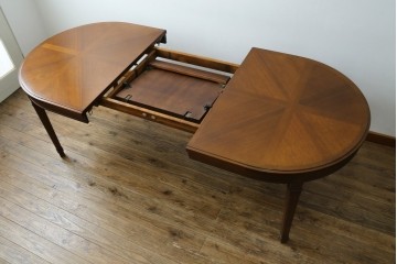 中古　maruni(マルニ木工)　地中海ロイヤルシリーズ(ROYAL)　端正な脚部と柔らかな輪郭が調和するエクステンションテーブル　定価約33万円　(R-085847)