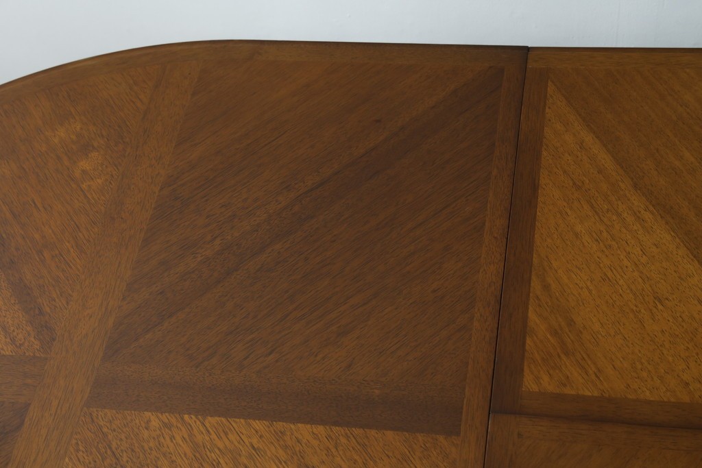 中古　maruni(マルニ木工)　地中海ロイヤルシリーズ(ROYAL)　端正な脚部と柔らかな輪郭が調和するエクステンションテーブル　定価約33万円　(R-085847)