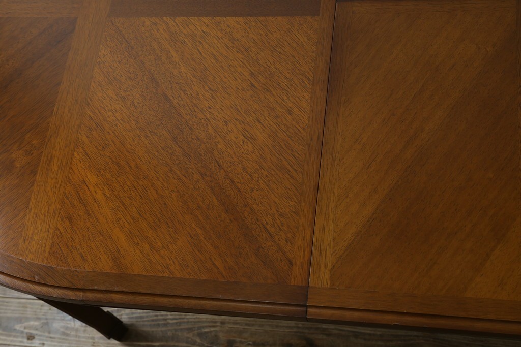 中古　maruni(マルニ木工)　地中海ロイヤルシリーズ(ROYAL)　端正な脚部と柔らかな輪郭が調和するエクステンションテーブル　定価約33万円　(R-085847)