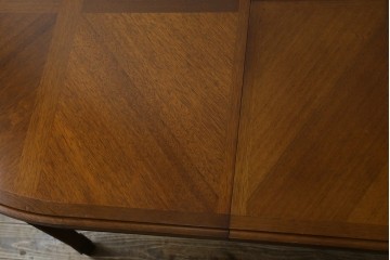 中古　maruni(マルニ木工)　地中海ロイヤルシリーズ(ROYAL)　端正な脚部と柔らかな輪郭が調和するエクステンションテーブル　定価約33万円　(R-085847)