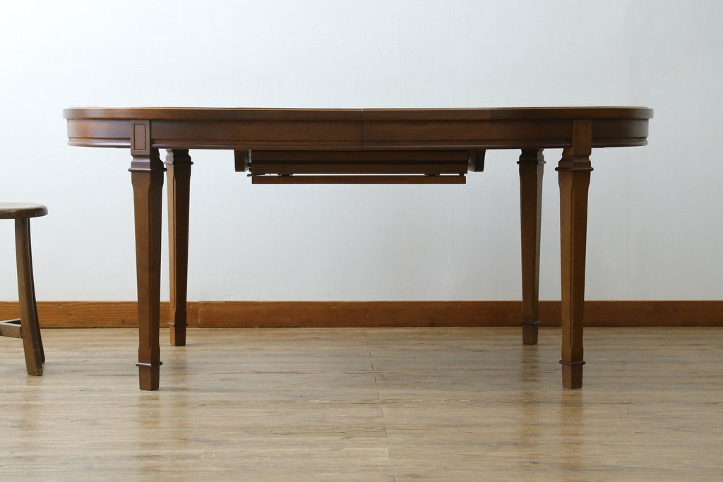 中古　maruni(マルニ木工)　地中海ロイヤルシリーズ(ROYAL)　端正な脚部と柔らかな輪郭が調和するエクステンションテーブル　定価約33万円　(R-085847)