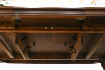 中古　maruni(マルニ木工)　地中海ロイヤルシリーズ(ROYAL)　端正な脚部と柔らかな輪郭が調和するエクステンションテーブル　定価約33万円　(R-085847)