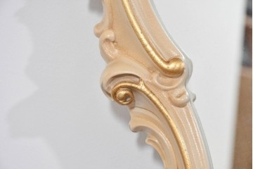 イタリアヴィンテージ　イタリア高級家具　SILIK(シリック)　繊細なロココ調装飾が華やぐウォールミラー　定価約40万円　(R-085849)