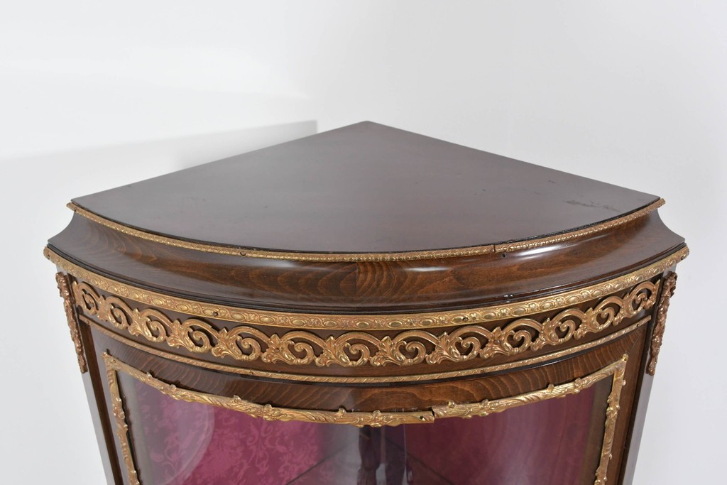 中古　美品　スペイン高級家具　MARINER(マリネール)　優雅な金彩装飾と風景画が美しいコーナーキャビネット　定価約45万円　(R-085851)