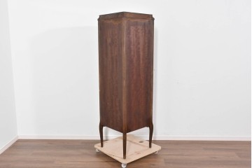 中古　美品　スペイン高級家具　MARINER(マリネール)　優雅な金彩装飾と風景画が美しいコーナーキャビネット　定価約45万円　(R-085851)