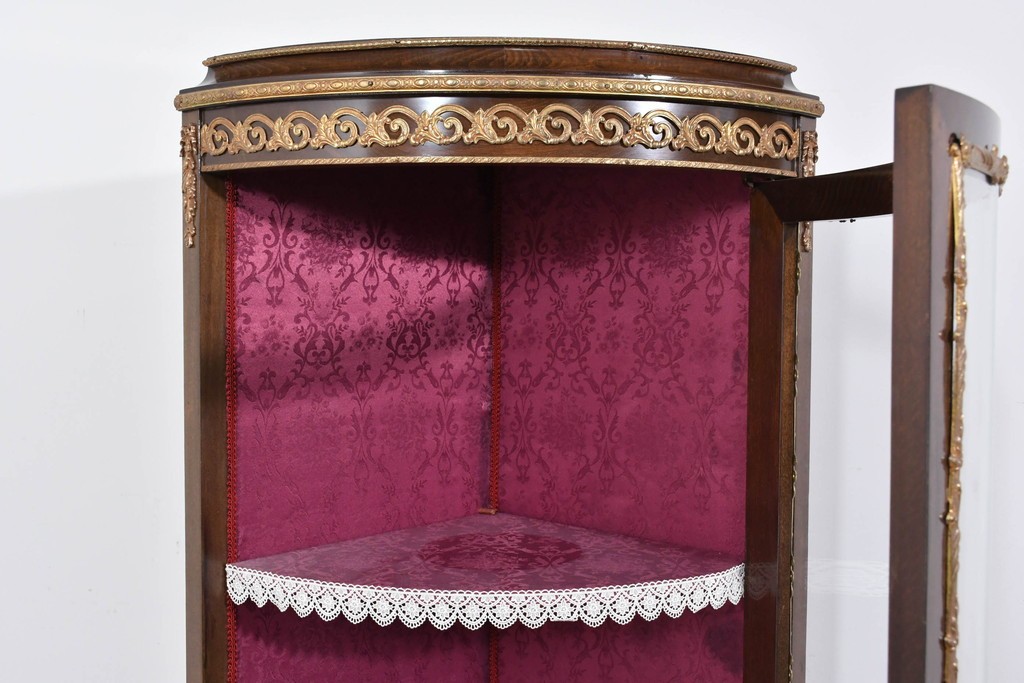 中古　美品　スペイン高級家具　MARINER(マリネール)　優雅な金彩装飾と風景画が美しいコーナーキャビネット　定価約45万円　(R-085851)