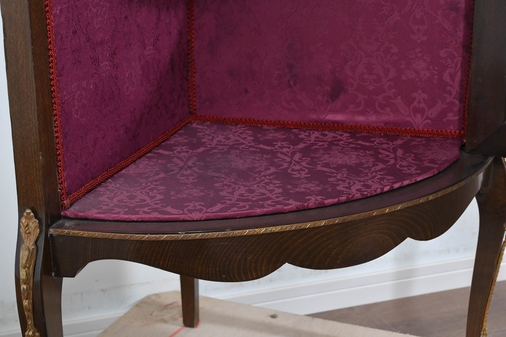 中古　美品　スペイン高級家具　MARINER(マリネール)　優雅な金彩装飾と風景画が美しいコーナーキャビネット　定価約45万円　(R-085851)