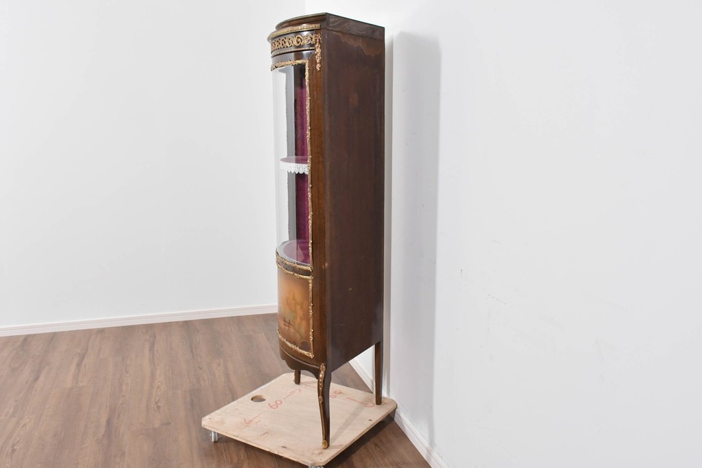 中古　美品　スペイン高級家具　MARINER(マリネール)　優雅な金彩装飾と風景画が美しいコーナーキャビネット　定価約45万円　(R-085851)