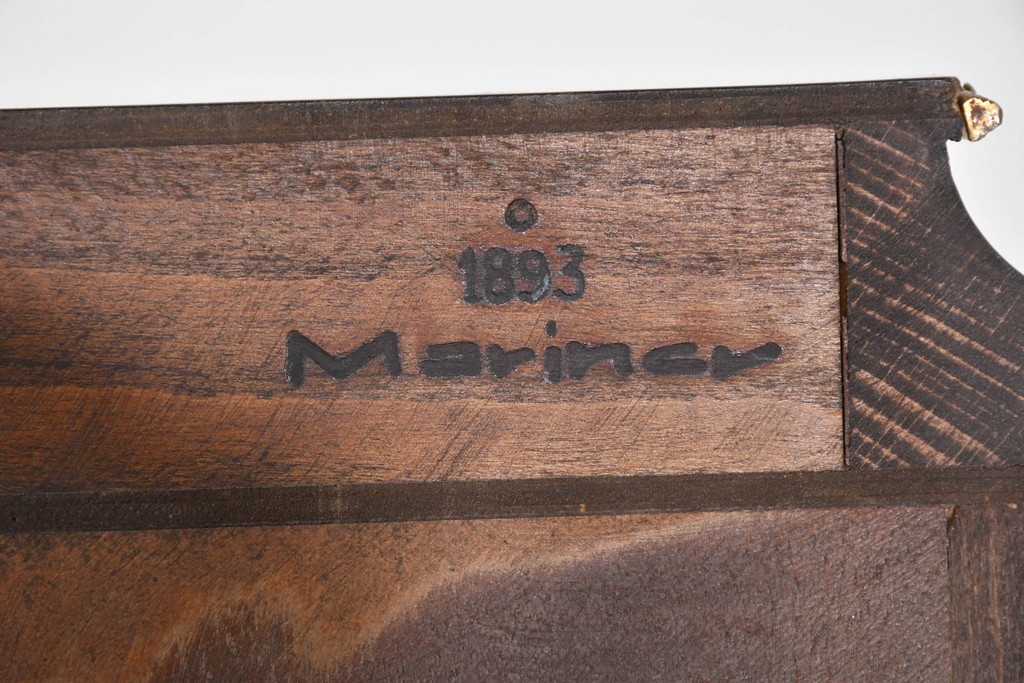 中古　美品　スペイン高級家具　MARINER(マリネール)　優雅な金彩装飾と風景画が美しいコーナーキャビネット　定価約45万円　(R-085851)