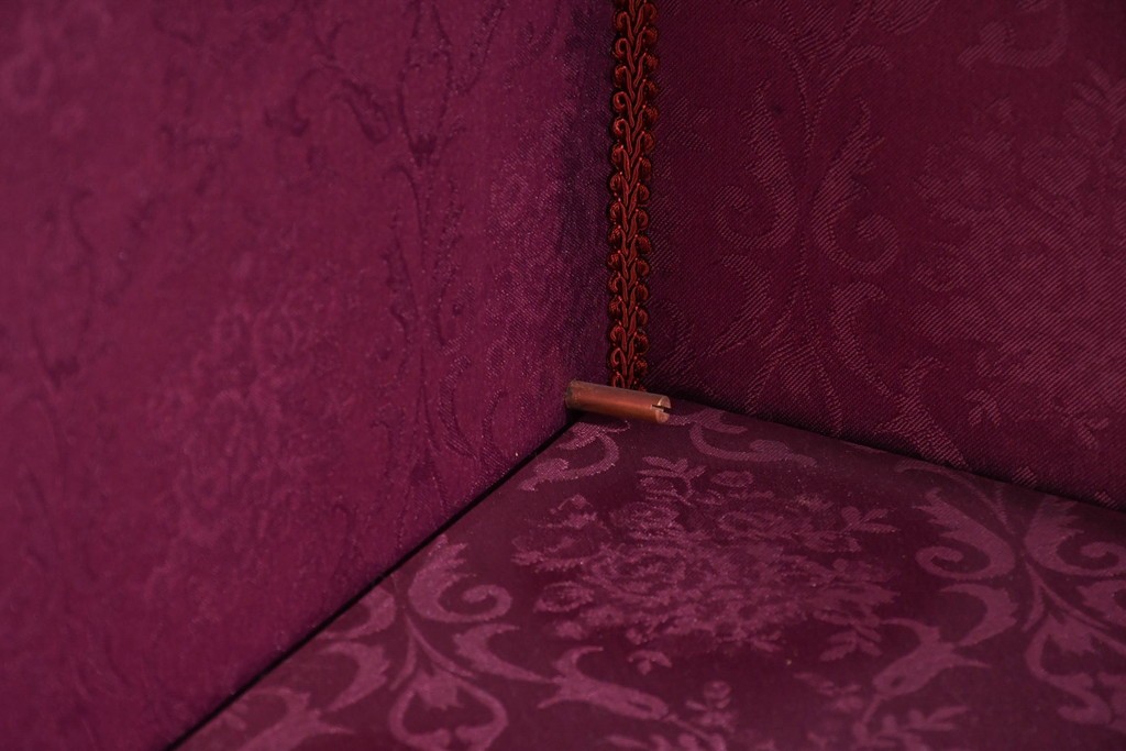 中古　美品　スペイン高級家具　MARINER(マリネール)　優雅な金彩装飾と風景画が美しいコーナーキャビネット　定価約45万円　(R-085851)