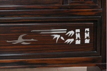 中古　高級品　縞黒檀(シマコクタン)　精巧な透かし彫りと格子編み面の衝立　定価約65万円　(R-085852)