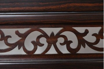 中古　高級品　縞黒檀(シマコクタン)　精巧な透かし彫りと格子編み面の衝立　定価約65万円　(R-085852)