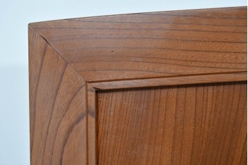 中古　高級品　職人手作り　総欅材　漆塗り　一枚板　重厚な欅の木肌が際立つ大振りな衝立　製作費約70万円　(R-085853)