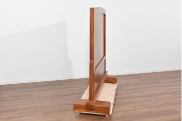 中古　高級品　職人手作り　総欅材　漆塗り　一枚板　重厚な欅の木肌が際立つ大振りな衝立　製作費約70万円　(R-085853)