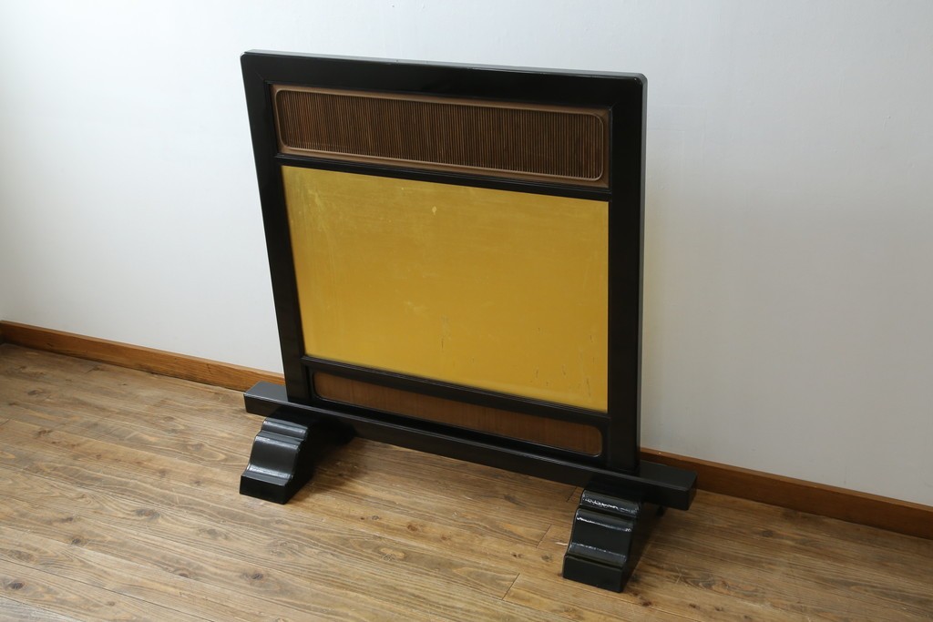 和製ヴィンテージ　高級工芸品　輪島塗　格子意匠と金地面の衝立　定価約120万円　(R-085854)