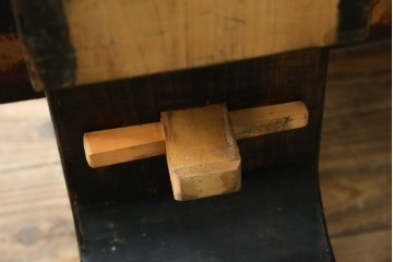 和製ヴィンテージ　高級工芸品　輪島塗　格子意匠と金地面の衝立　定価約120万円　(R-085854)