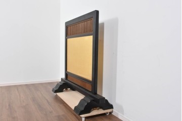 和製ヴィンテージ　高級工芸品　輪島塗　格子意匠と金地面の衝立　定価約120万円　(R-085854)