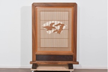 和製ヴィンテージ　職人手作り　脚(縞黒檀)　枠(欅材)　彫刻意匠と格子の美しい衝立　(R-085855)