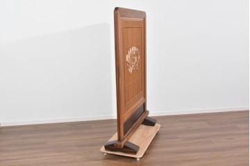 和製ヴィンテージ　職人手作り　脚(縞黒檀)　枠(欅材)　彫刻意匠と格子の美しい衝立　(R-085855)